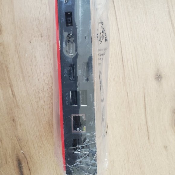 Lenovo ThinkPad Docking Station - Picture 1 of 4